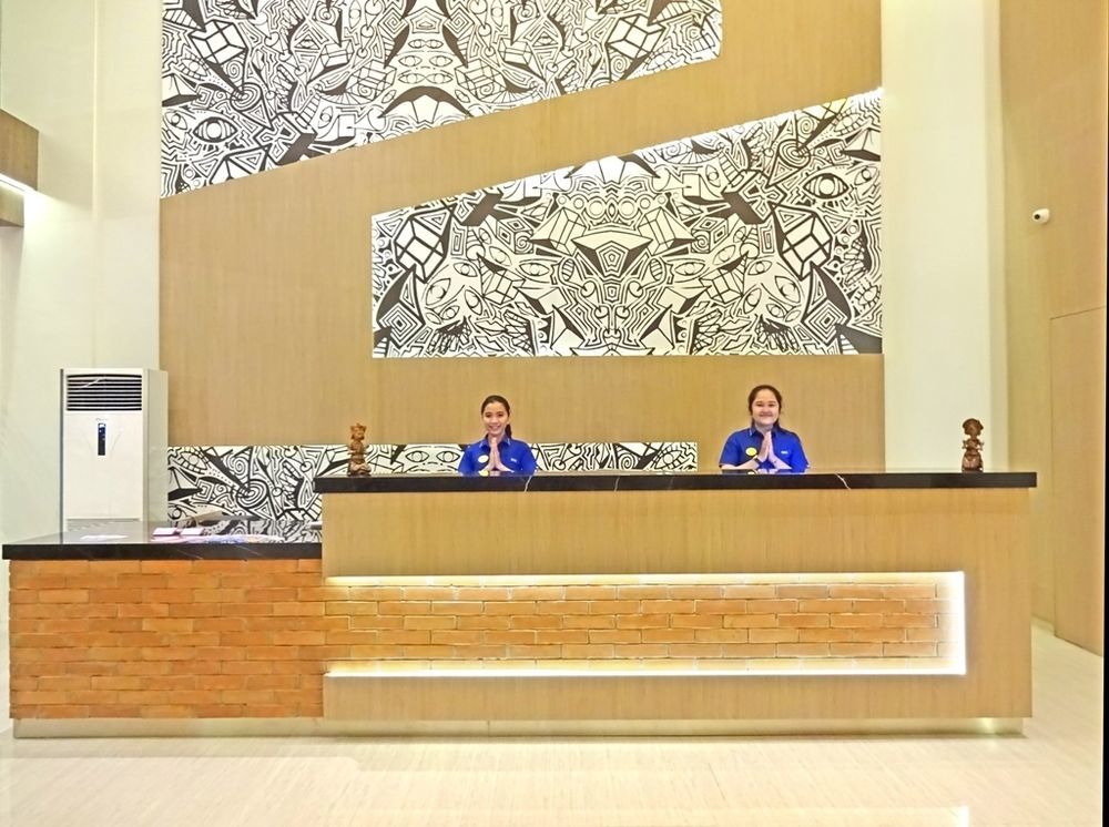 Hotel 88 Itc Fatmawati Jakarta By Wh Exterior photo